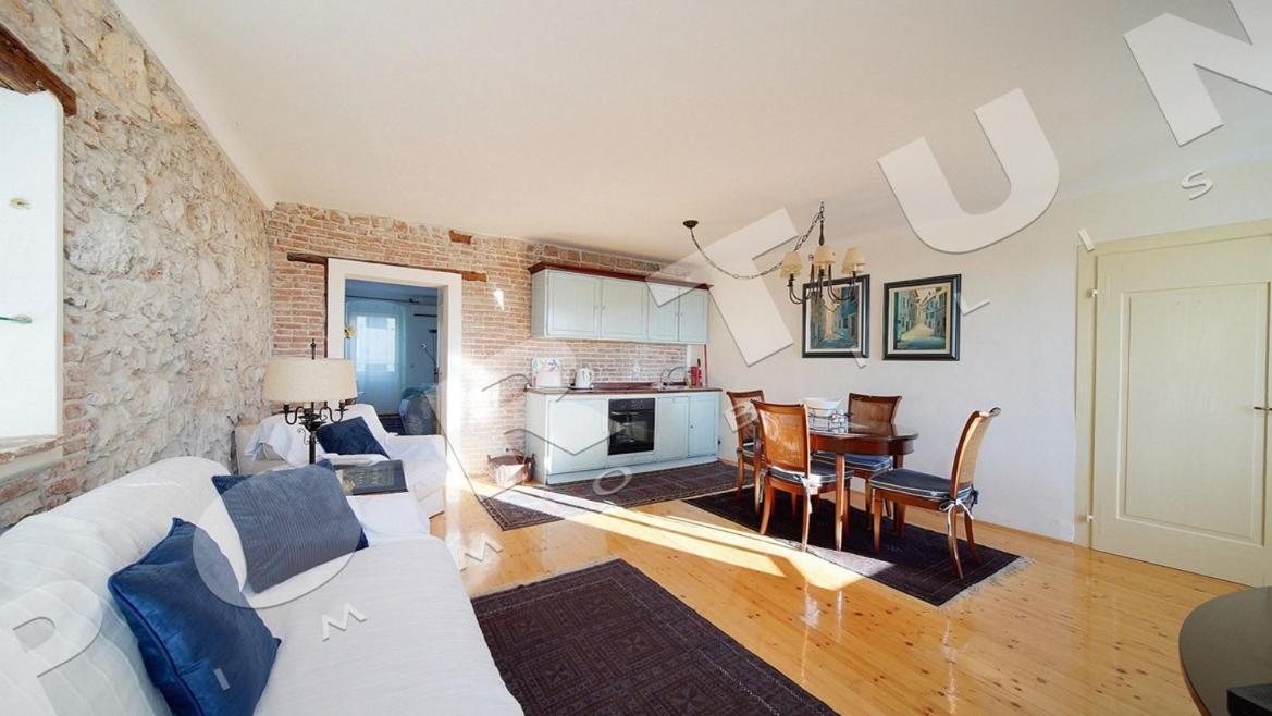 Apartment Augusta Ferri